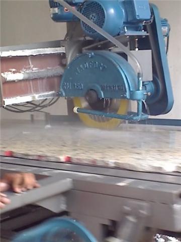 Foto 1 - Maquina para corta granito-corta ate 90 graus
