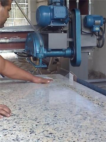 Foto 1 - Maquinas para corte de granito