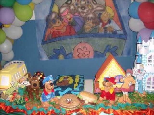 Foto 1 - Alugo mesa do scooby doo para festa infantil