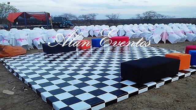 Foto 1 - Palco,tablado xadrez passarela,toldo,tenda e grid